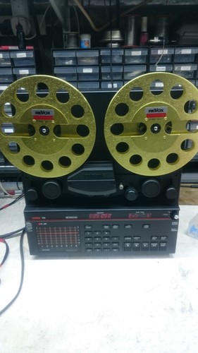 Fostex 8tracks reel - r8,,